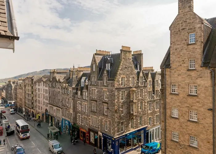 Destiny Scotland - Royal Mile Residence
